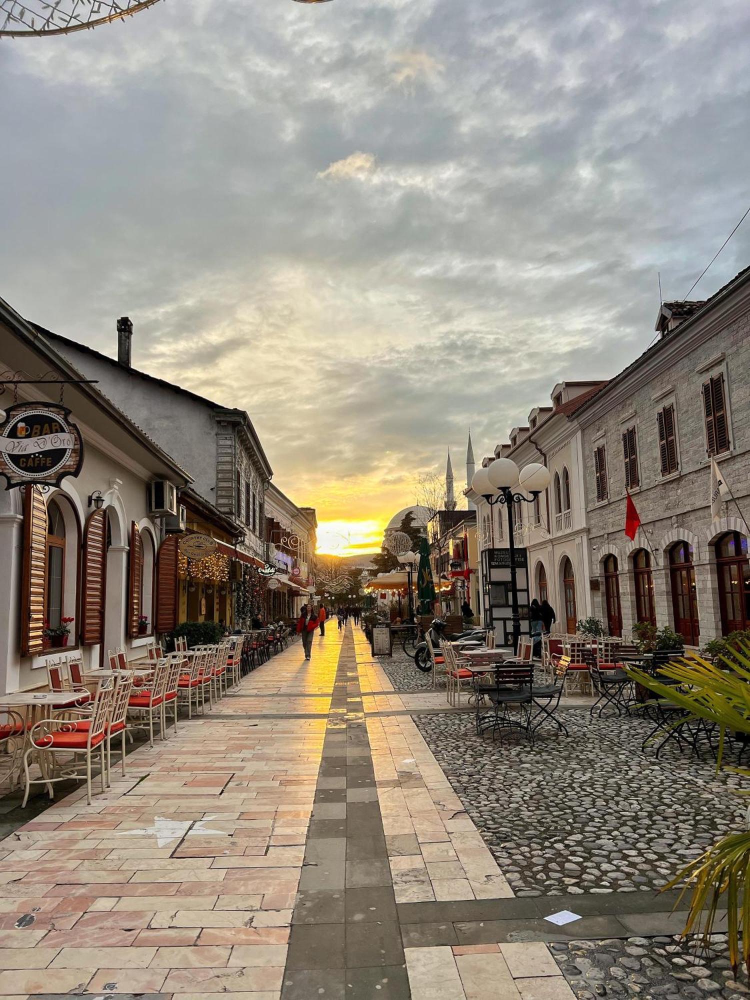 Xhiro N'Shkoder Apartments Buitenkant foto