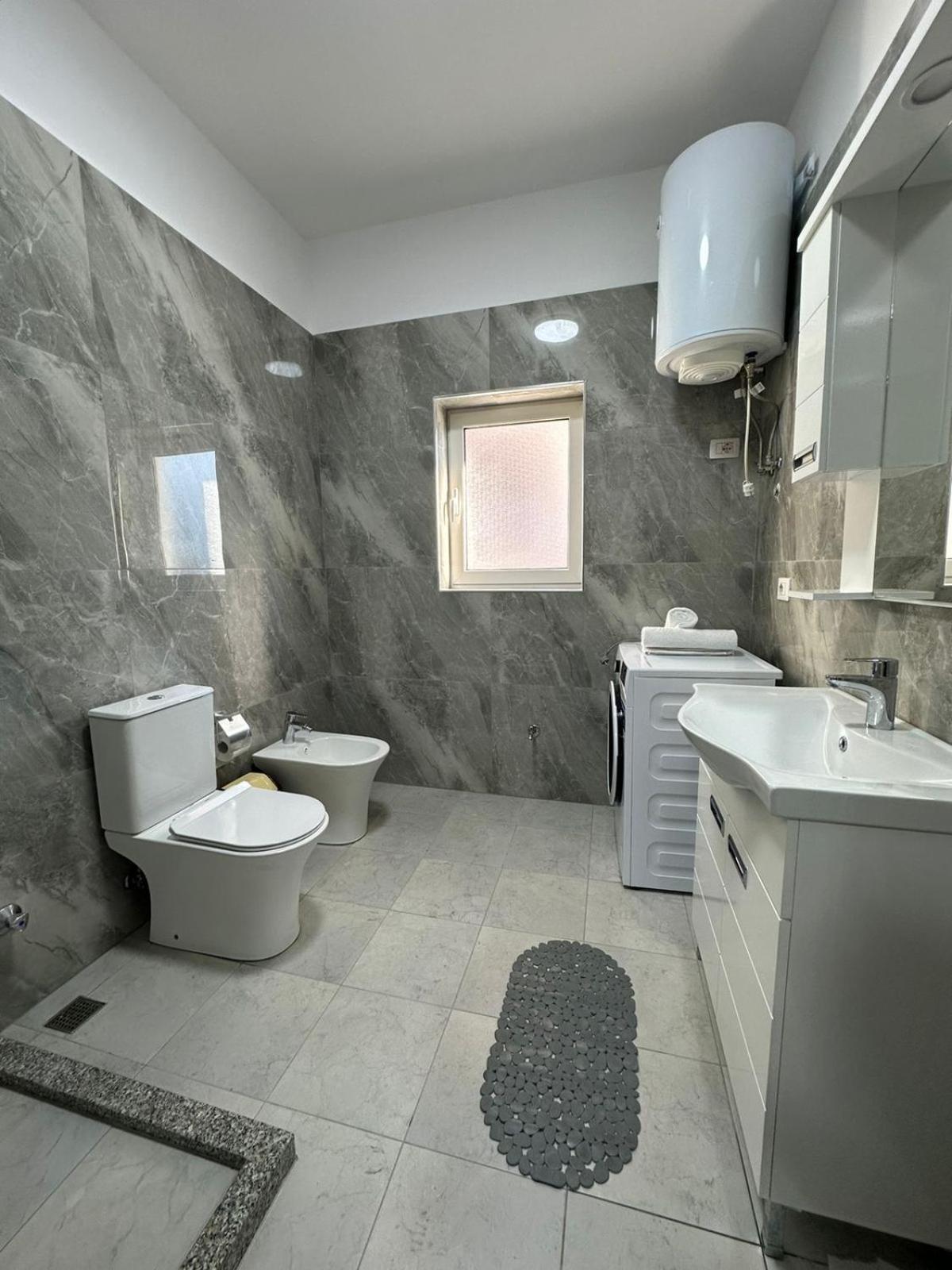 Xhiro N'Shkoder Apartments Buitenkant foto