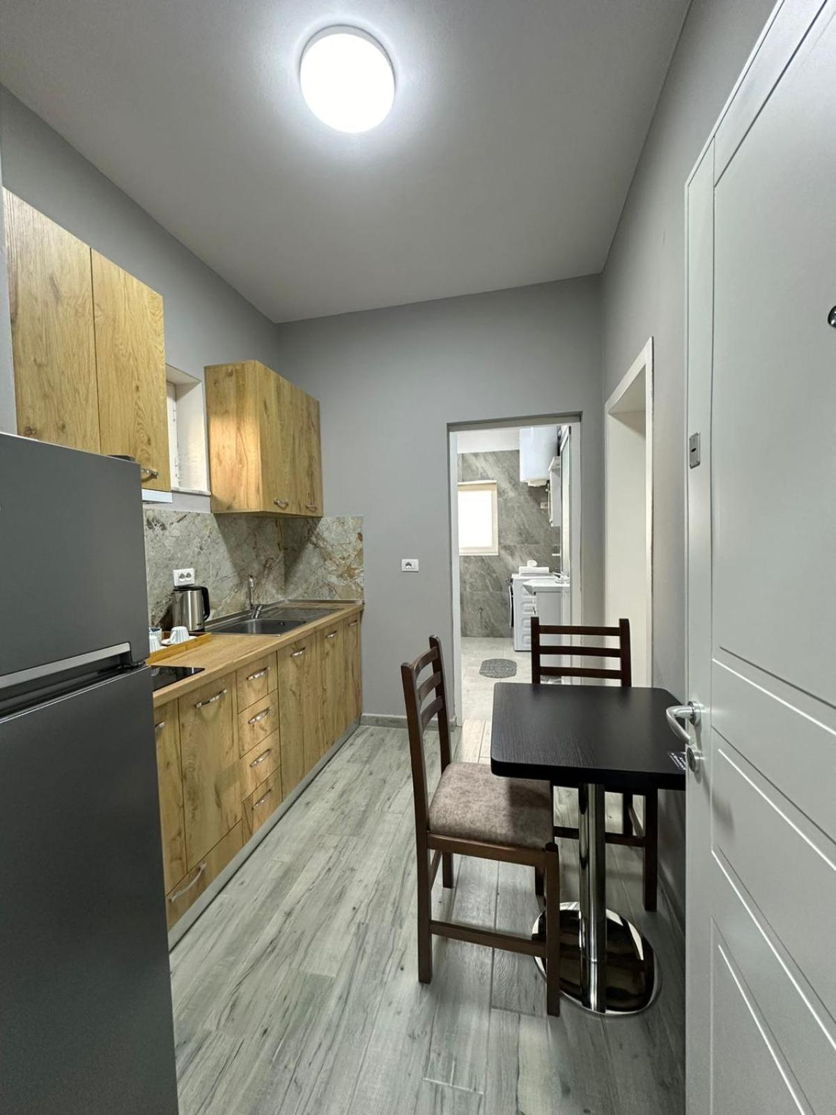 Xhiro N'Shkoder Apartments Buitenkant foto